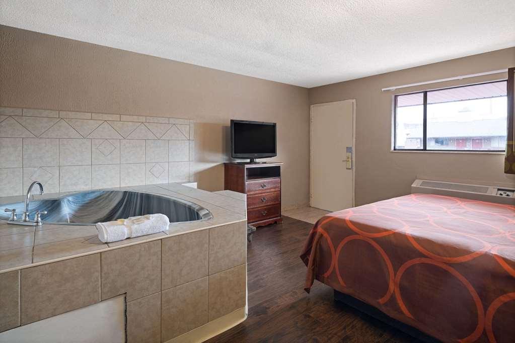 Rodeway Inn Янгстаун Номер фото